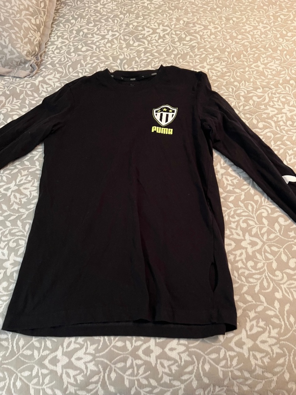 Puma long sleeve shirt Small size